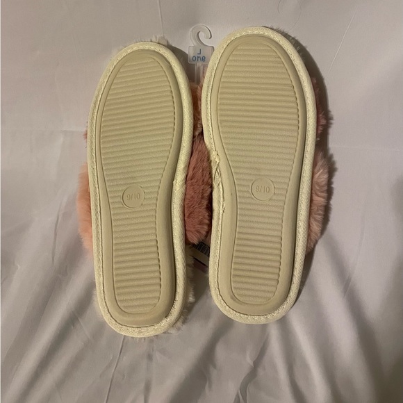 Stars Above Furry Slippers - Picture 3 of 3